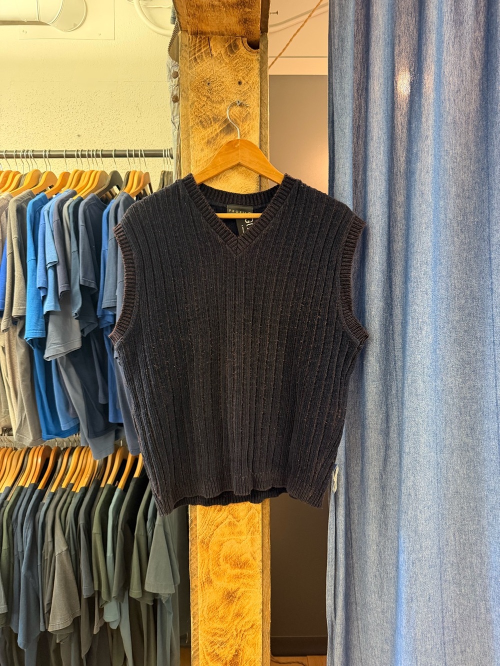 Vintage Men’s Black Ribbed V-Neck Sweater Vest